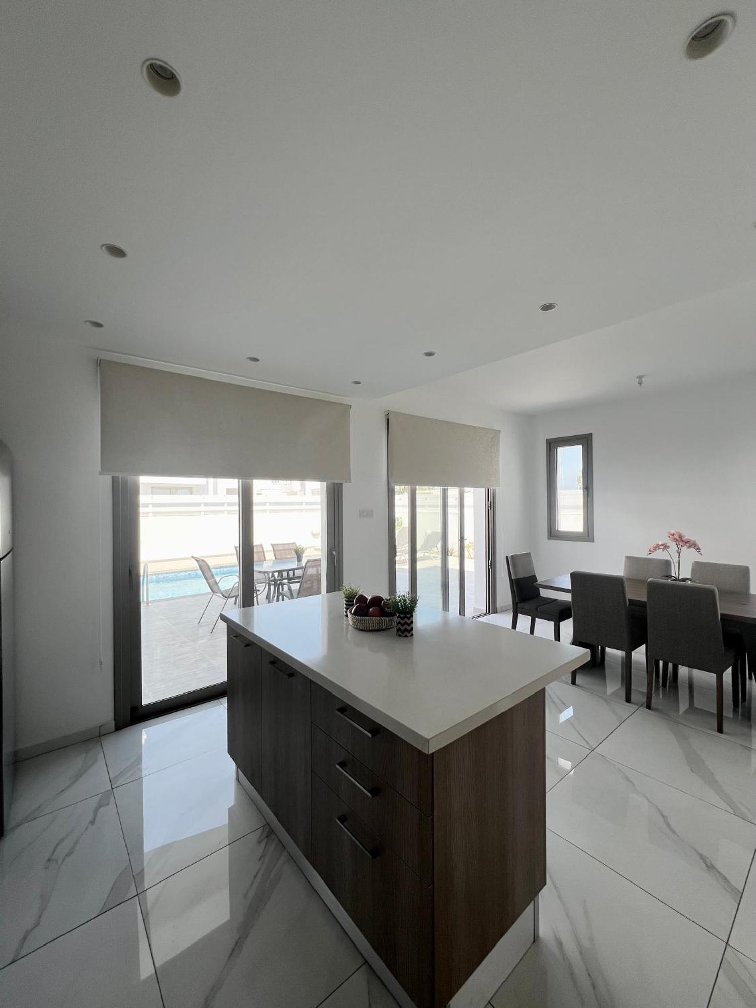 Hubstay - Seaview Villa Oriana In Larnaca, 10 Min Walk To The Beach Exterior photo
