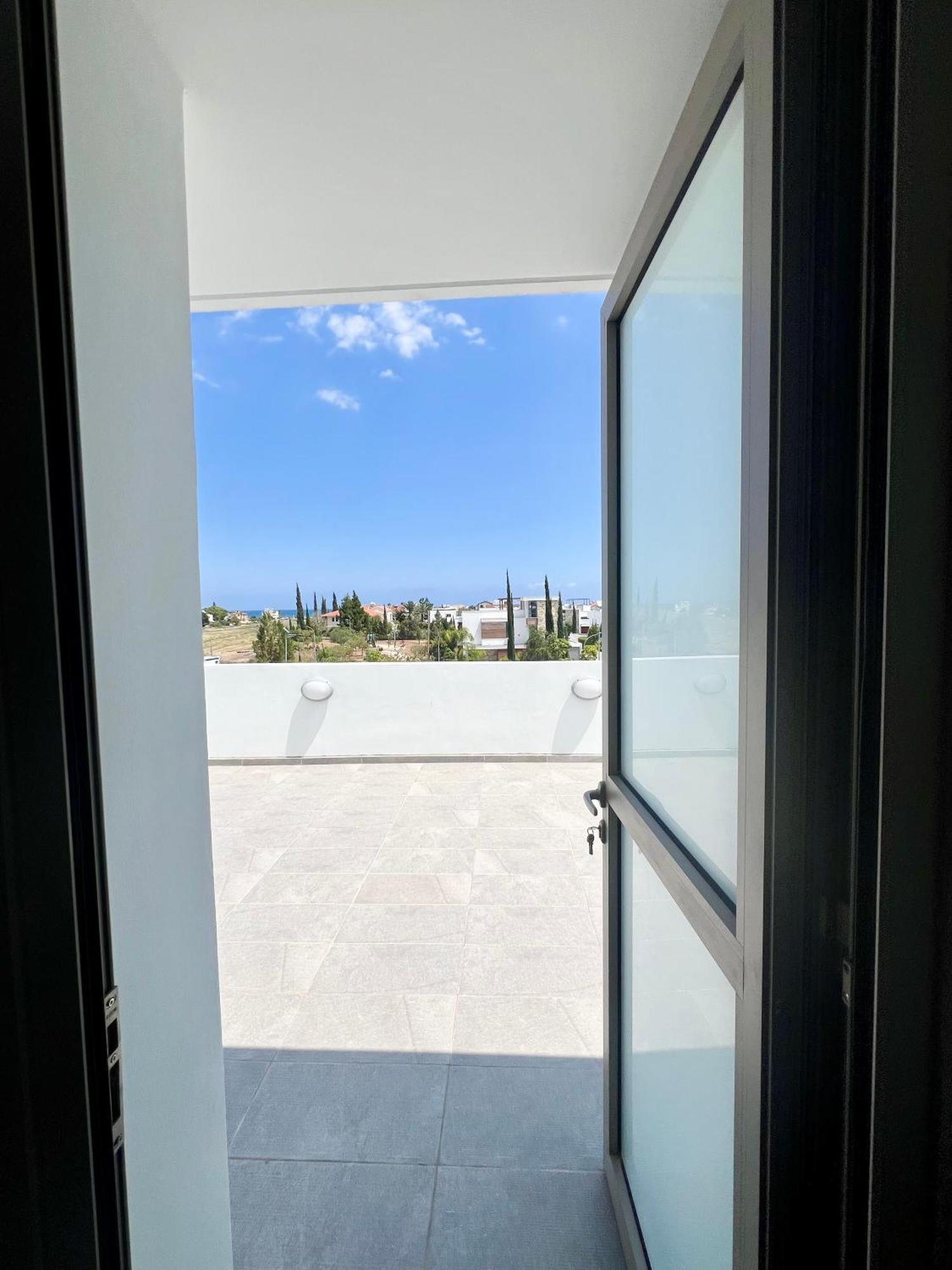 Hubstay - Seaview Villa Oriana In Larnaca, 10 Min Walk To The Beach Exterior photo