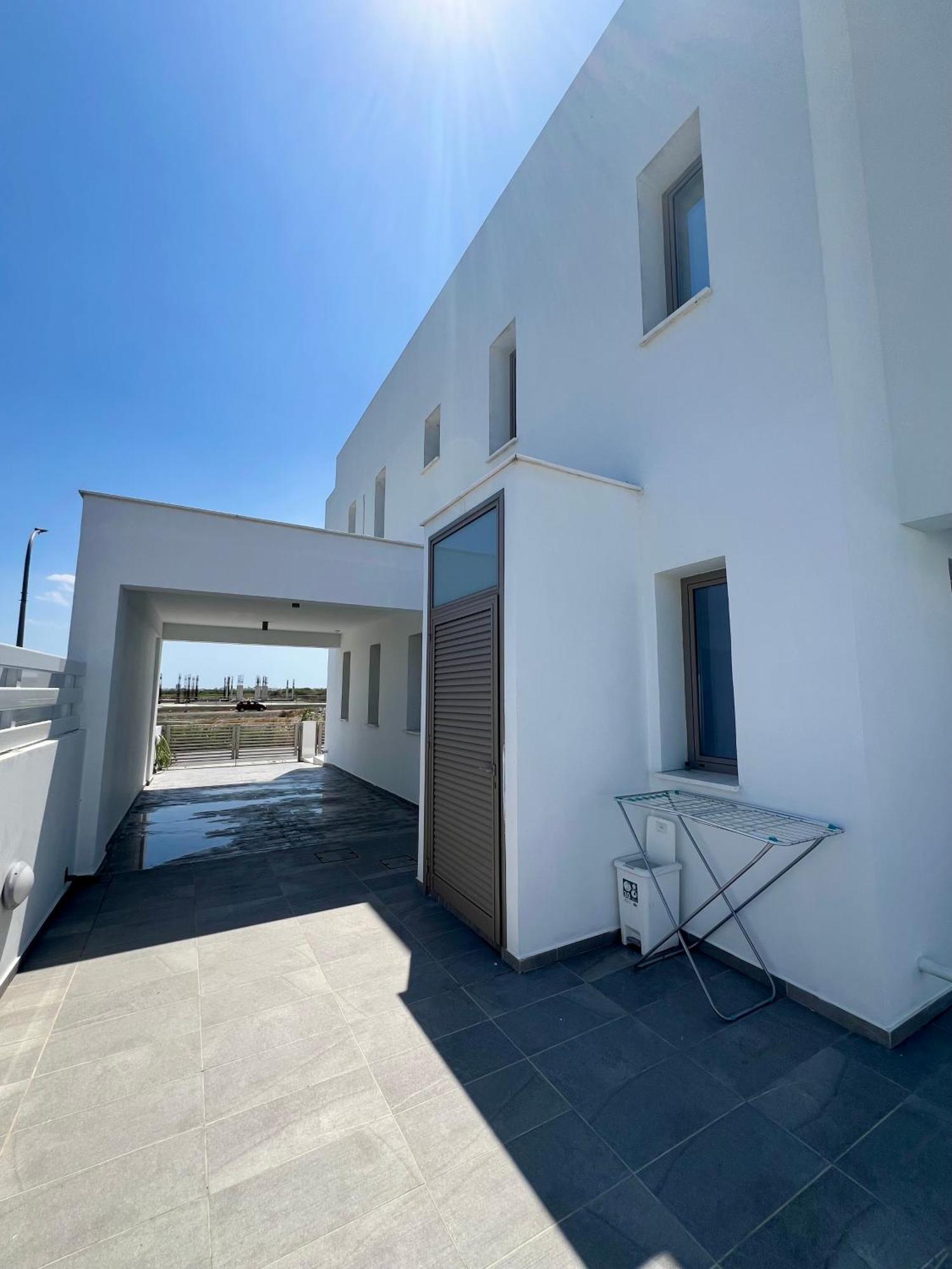 Hubstay - Seaview Villa Oriana In Larnaca, 10 Min Walk To The Beach Exterior photo